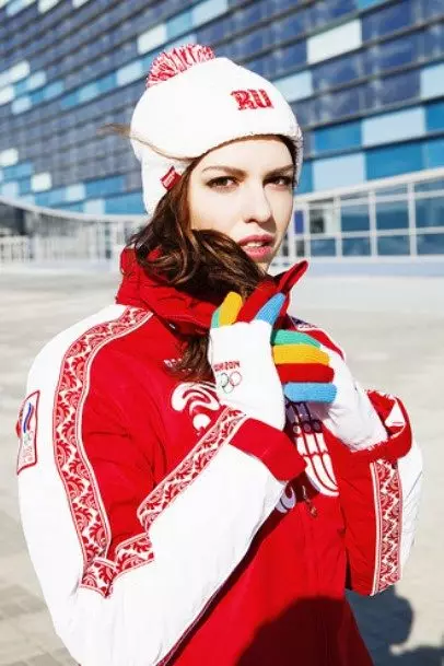 Спортивні шапки (105 фото): бренду The North Face, жіночі і чоловічі в'язані моделі 2021, з помпоном, модні шапки вушанки 2966_76