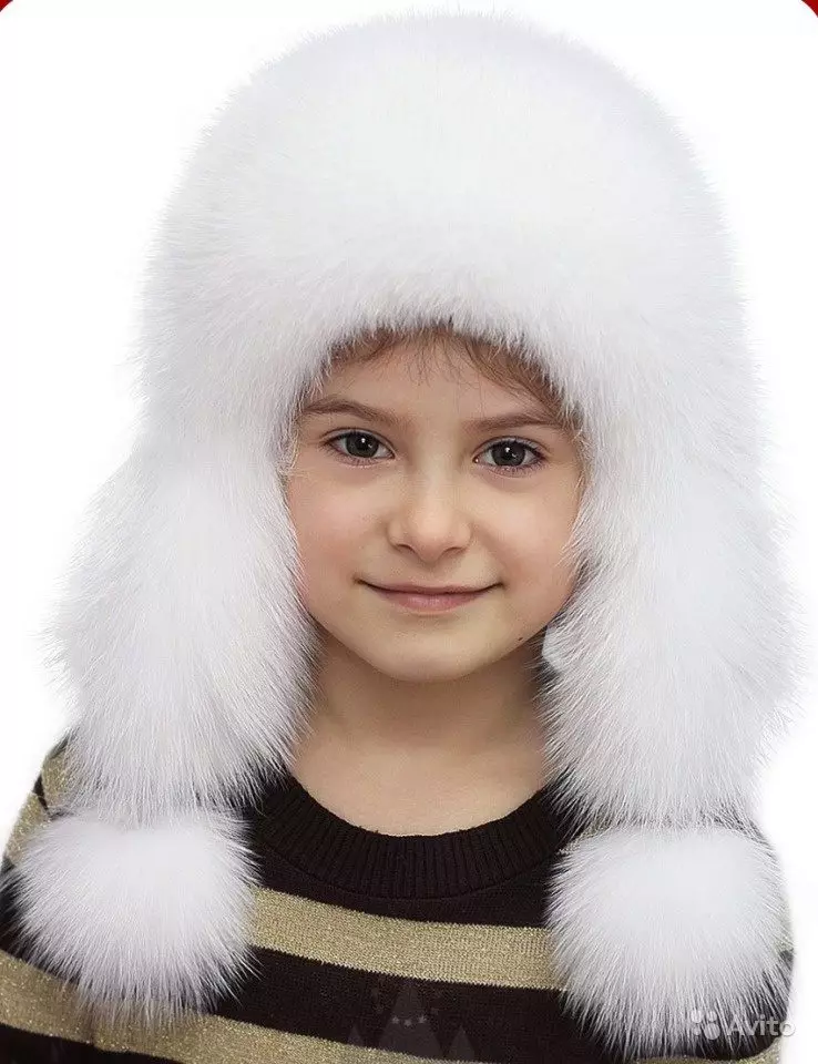 Pălării de iarnă pentru fete (83 fotografii): tricotate și pompon pentru fete de adolescenți și nou-născuți, blană, modele la modă cu urechi 2970_39