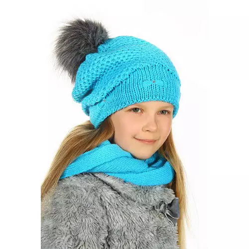 Pălării de iarnă pentru fete (83 fotografii): tricotate și pompon pentru fete de adolescenți și nou-născuți, blană, modele la modă cu urechi 2970_43