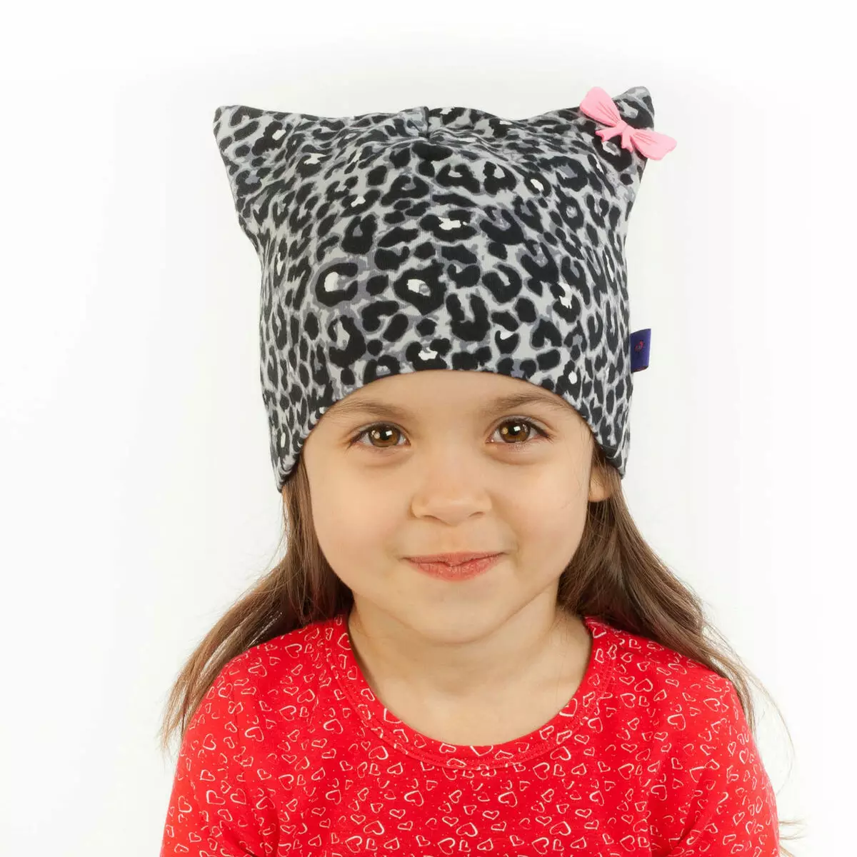 Pălării de iarnă pentru fete (83 fotografii): tricotate și pompon pentru fete de adolescenți și nou-născuți, blană, modele la modă cu urechi 2970_47