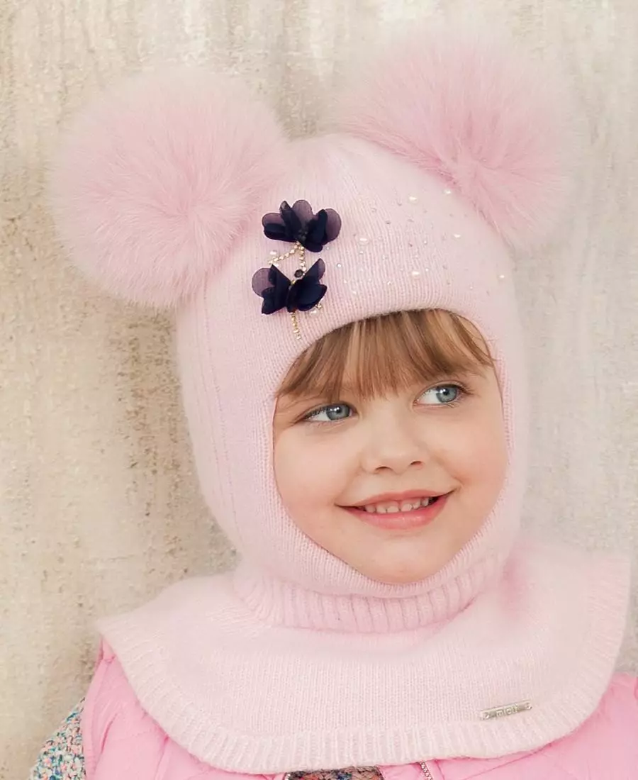 Pălării de iarnă pentru fete (83 fotografii): tricotate și pompon pentru fete de adolescenți și nou-născuți, blană, modele la modă cu urechi 2970_74