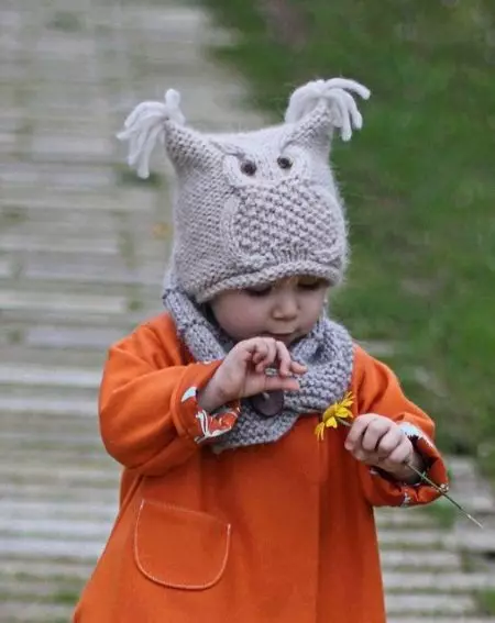 Pălării de iarnă pentru fete (83 fotografii): tricotate și pompon pentru fete de adolescenți și nou-născuți, blană, modele la modă cu urechi 2970_81