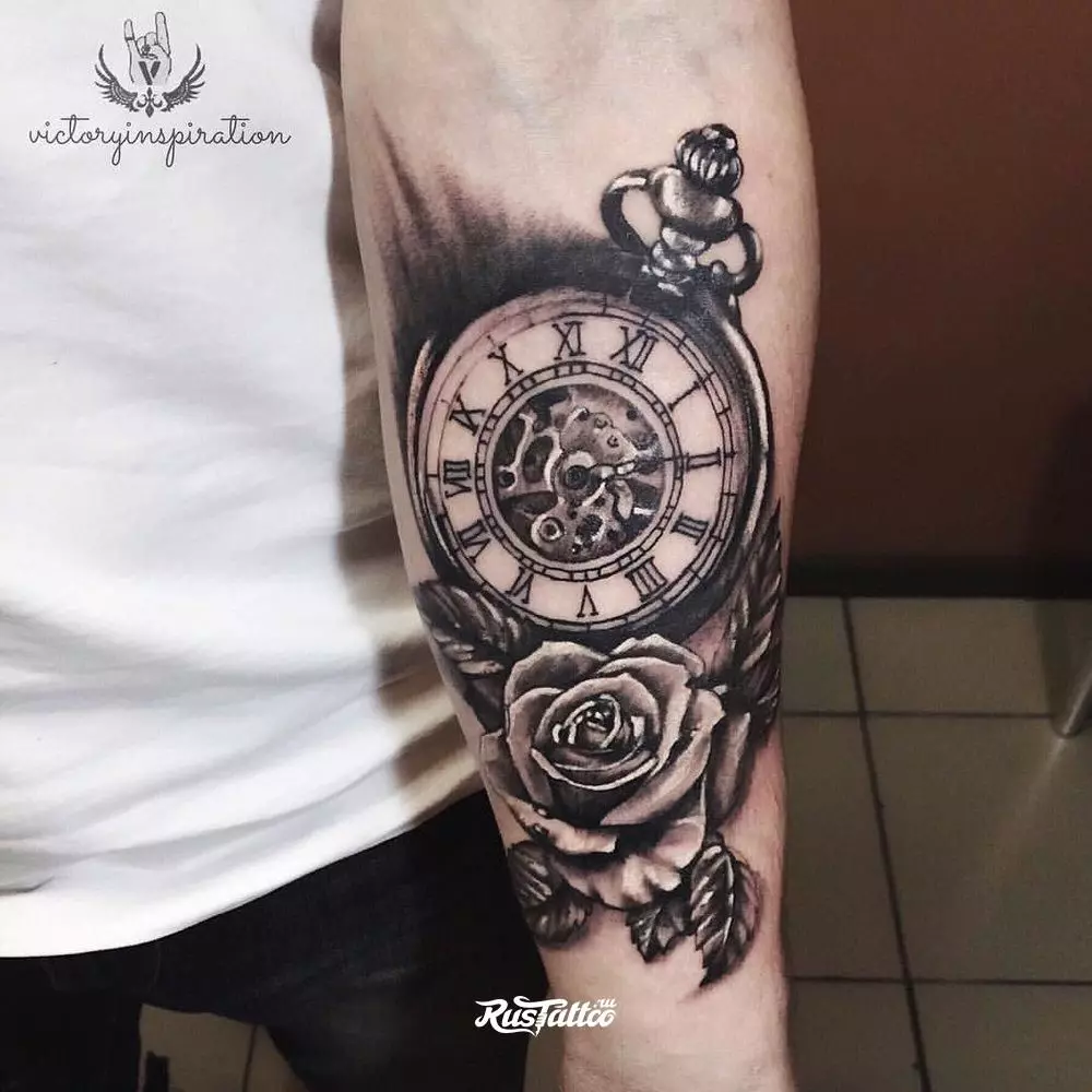 Tatuaje en la mano (70 fotos): pequeños tatuajes y grandes, sus bocetos. Hermosos dibujos, ideas geniales tatuajes en su mano y alrededor de él, en el lado interior y externo. 297_46