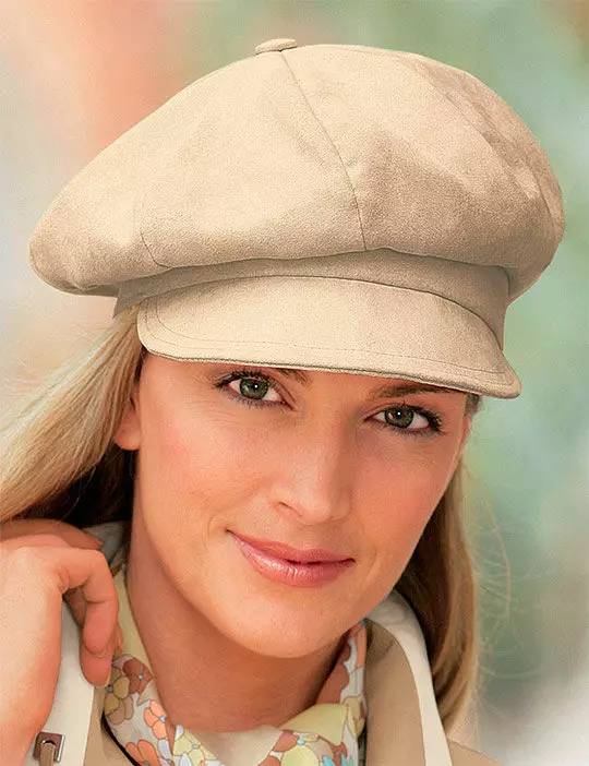 女式帽（318张照片）：2021-2022时尚与庞邦，为女性40-50岁，品牌，如何选择圆脸 2999_156