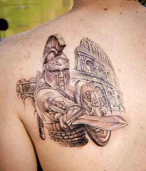 Tatuaj roman: tatuaj cu un legionar de Roma antică, schițe și înțeles, Dumnezeu Marte, semn de legiune și casca, alt tatuaj 299_29