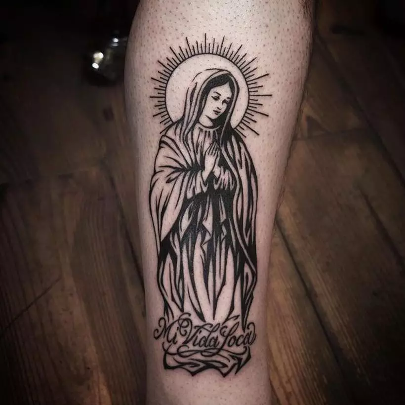 Tattoo „Jungfrau Maria“: Skizzen und Bedeutungen, Tätowierung auf der Hand und an der Schulter in Form der Ikonen der Gottesmutter mit einem Baby auf der Brust, anderen Optionen Tattoo 303_8