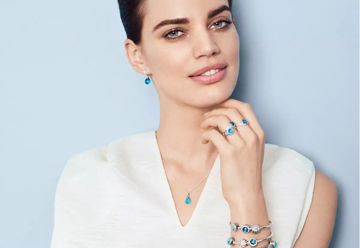 Bracelets de luz solar (98 fotos): Modelos femininos con encanto textil, perlas e diamantes, opcións de colección, opinións 3045_53