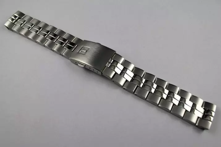 Metal Bracelet fir Stonnen (71 Fotoen): Wéi schaarf weiblech Handgelenk Modeller vu schwaarz a wäiss, wéi se botzen 3066_21
