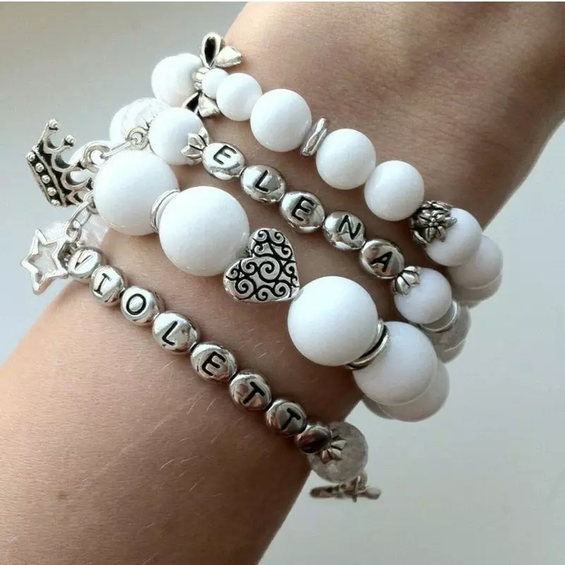 Personal Bracelets (63 foto): Model bernama Beads dan Moulin, Cara Melakukannya 3073_55