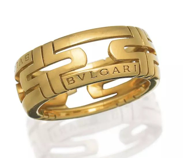 Bvlgari Rings (94 fotek): Dámské dámské dvojité a barevné kameny, prstencový transformátor a vyzváněcí podložka ve stylu bulharské, náklady 3093_30