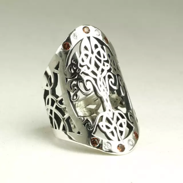 Словенски прстени (77 фотографии): карактерни прстени со симболи на антички Словени и руни, женски плетен модели 3095_29