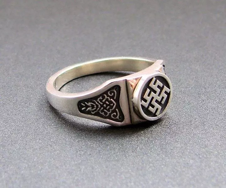 Slavic prstena (77 slike): Character prstena sa simbolima drevnih Slovena i runa, ženski Wicker modeli 3095_48