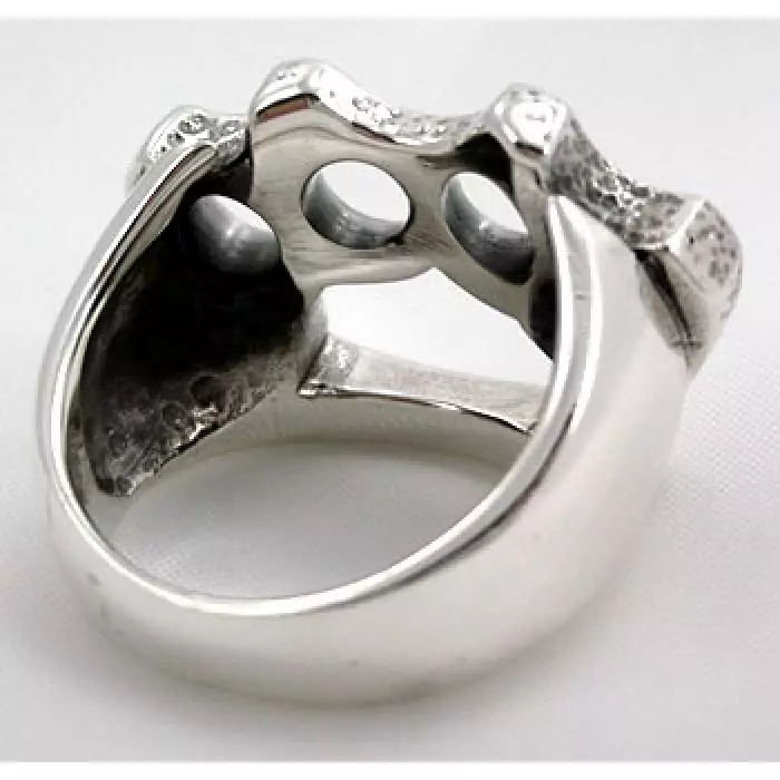 Широки прстенови сребра (74 фотографије): златни и сребрни модели, женски прстенови без камења и уметка 3109_40