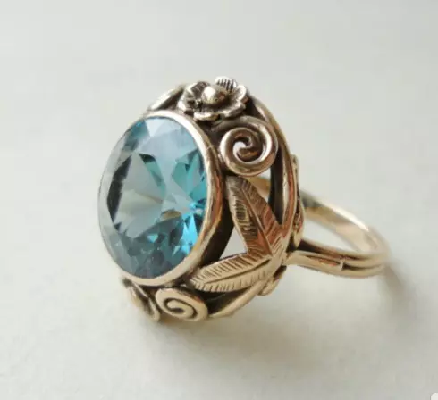 Prsten (147 fotek): Krásné ženské prsteny, módní šperky pro dívku 2021 3111_11