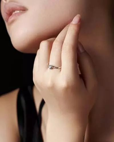 Ring (147 Fotos): Schöne weibliche Ringe, modischer Schmuck für Mädchen 2021 3111_116