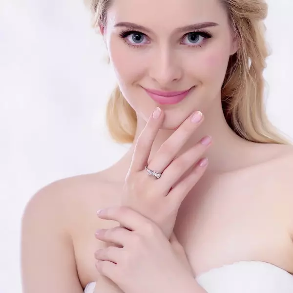 Prsten (147 fotek): Krásné ženské prsteny, módní šperky pro dívku 2021 3111_119