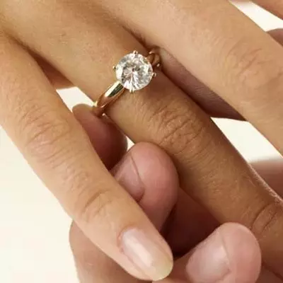Ring (147 fotografií): Krásne ženské prstene, módne šperky pre dievčatá 2021 3111_124
