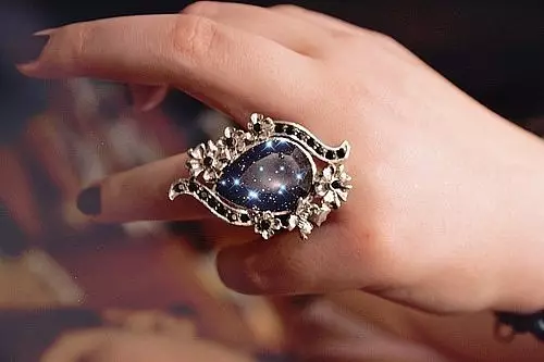 Ring (147 poto): cingcin awewe Geulis, perhiasan fashionable keur gadis 2021 3111_51