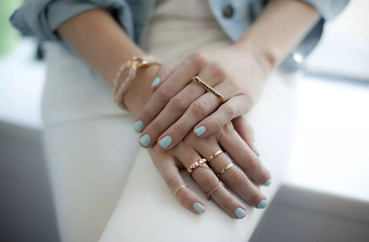 Ring (147 slike): Prekrasan ženski prstena, moderan nakit za godina 2021 3111_68