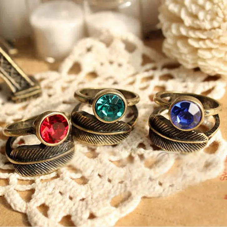 Ring (147 Fotos): Schöne weibliche Ringe, modischer Schmuck für Mädchen 2021 3111_94