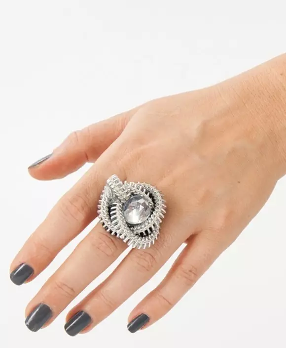 Biżuteria: Stylowe pierścienie damskie (94 zdjęcia): ślub, duży, z kamieniami, dużym łączeniem 3113_22