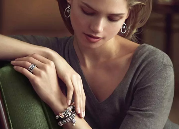 Prstene Pandora (74 fotografií): Designer set krúžkov, recenzií o modeloch-talizmans na ruke 3114_34
