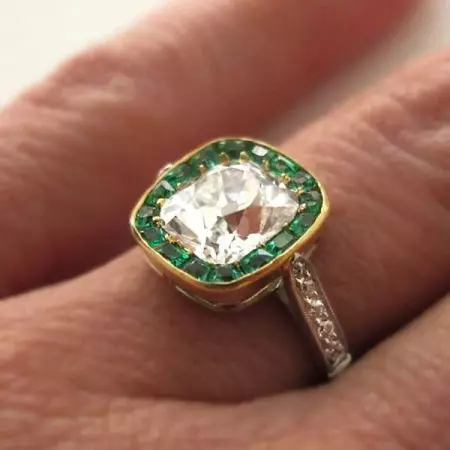 Ring nge-Emerald (izithombe ezingama-94): Indandatho yegolide neyesiliva, namacici esiliva 3115_46