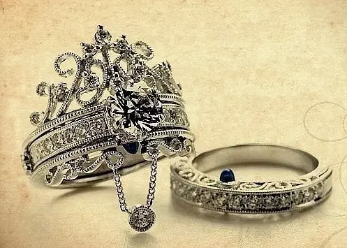 以冠的形式戒指（88张照片）：如何穿着冠的形状佩戴雌性金银模型，他们的意思是 3120_15