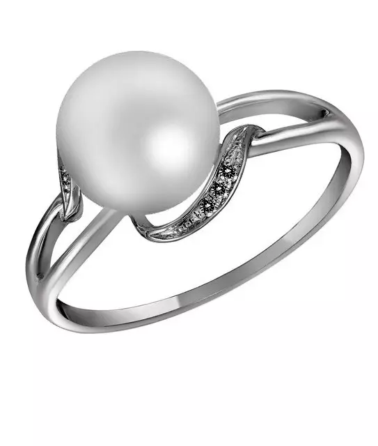 Baltas aukso žiedas su deimantu (91 nuotraukos): modeliai su juoda akmenimis ir safyru, su puikiais platuvais 3121_36