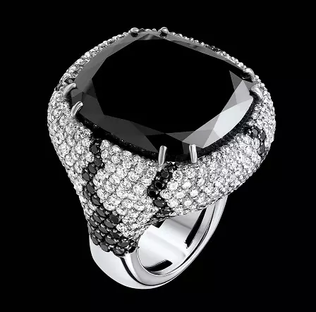 다이아몬드가있는 화이트 골드 링 (91 장의 사진) : 검은 색 돌과 사파이어가있는 모델, 화려한 직원 3121_68