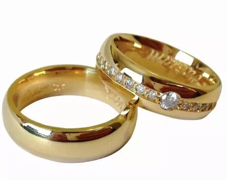 Cincin Pernikahan Eksklusif (53 Foto): Ide Desain Cincin Pernikahan Buatan Tangan Asli 3125_36