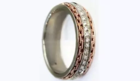 حلقه های عروسی منحصر به فرد (53 عکس): ایده های طراحی عروسی اصلی دست ساز 3125_41