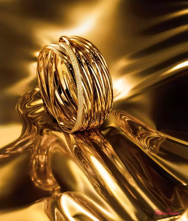 Cincin Emas dengan Diamond (121 Foto): Model yang diperbuat daripada emas kuning dengan nilam, dengan zamrud dan dengan berlian hitam 3128_9