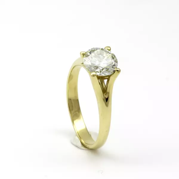 Ringing Ring with a Diamond (88 wêneyên): Modelên bi dirûvê reş ji bo tevlêbûna ji Platinum û zêr, ji Tiffany 3144_70