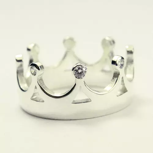 Anelli di nozze sotto forma di una corona (43 foto): come scegliere la coppia e altri modelli a forma di corona 3153_13