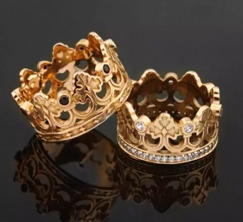 Anelli di nozze sotto forma di una corona (43 foto): come scegliere la coppia e altri modelli a forma di corona 3153_9