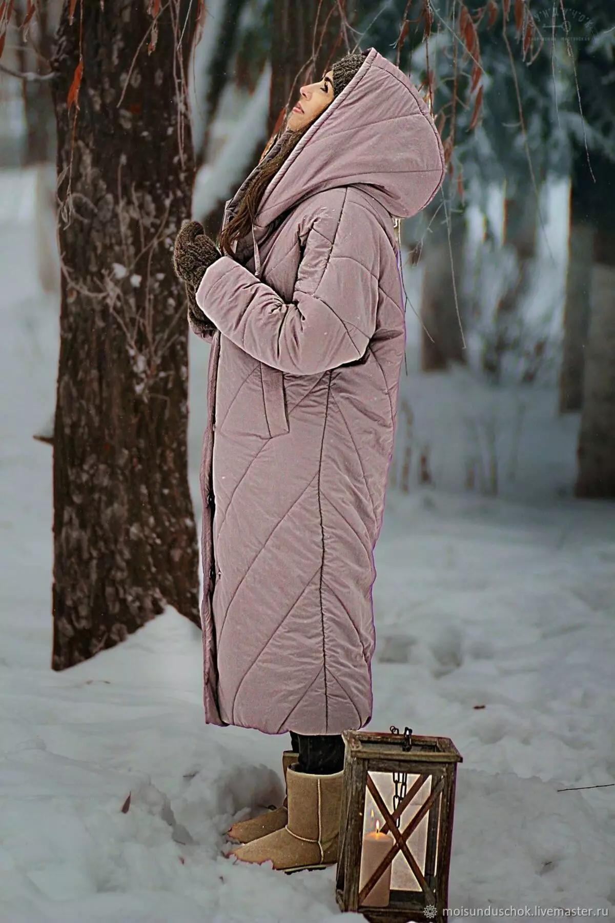 Down-tepper (112 bilder): Kvinners vinterjakker og jakker-tepper med en hette og uten. Hva skal jeg ha på meg? Stilig merkevare modeller 315_39