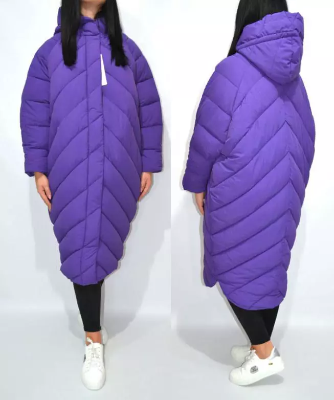 Долу ќебиња (112 фотографии): Женски зимски палта и јакни-ќебиња со хауба и без. Што да носат? Стилски модели на брендови 315_52
