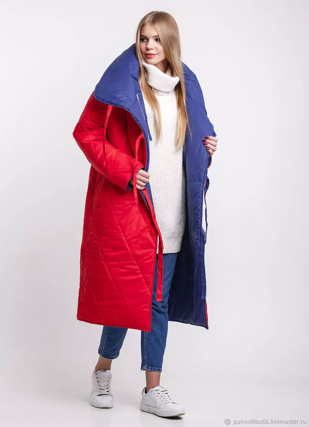 Надолу одеяла (112 снимки): женски зимни палта и якета-одеяла с качулка и без. Какво да облека? Стилни модели на марката 315_60
