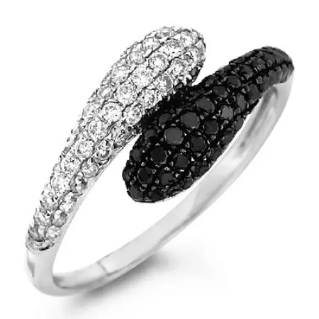 Anell amb el diamant negre (51 fotos): amb pedres en blanc i negre, anell de la pista amb gran diamant i perles 3162_44