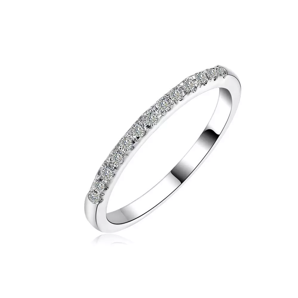 Esküvői gyűrűk kövekkel (50 fotók): Lehetséges, hogy egy női esküvői gyűrű fekete kövekkel egy körben 3167_23