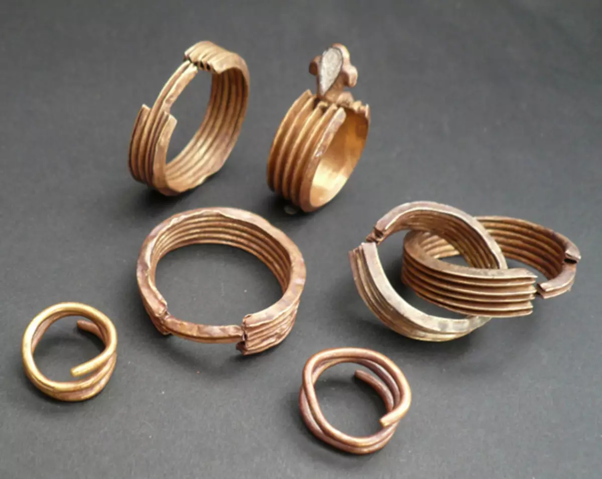 Златни венчани прстенови (110 фотографија): Колико производа је направљено од жутог златног злата 3171_4