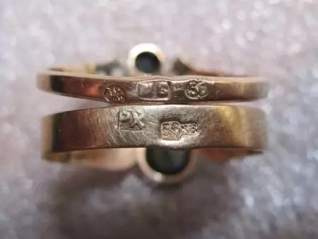 Anéis de casamento de ouro (110 fotos): quanto produtos são feitos de idade de ouro amarelo 3171_64