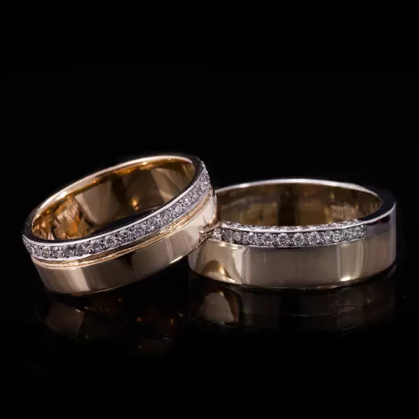 Zlaté snubní prsteny (110 fotografií): Kolik produktů je vyrobeno ze zlatého zlata zlatý věk 3171_70