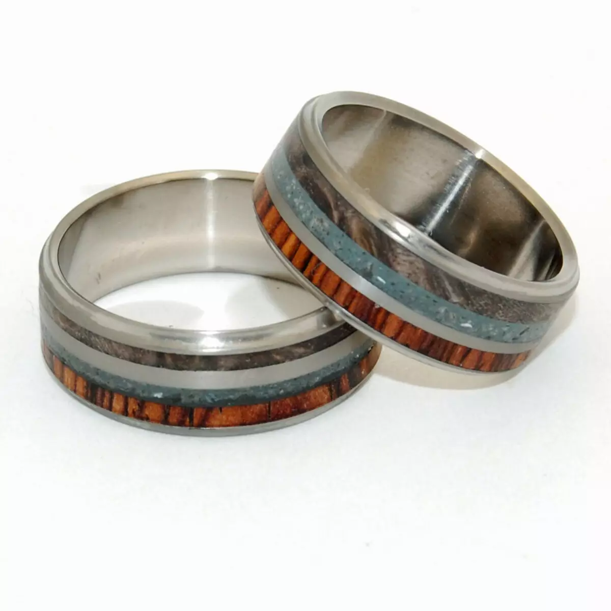 حلقه های عروسی طراح (66 عکس): طراحی مدل های جفت عروسی بدون سنگ و سنگ از مارک های جهانی 3174_10