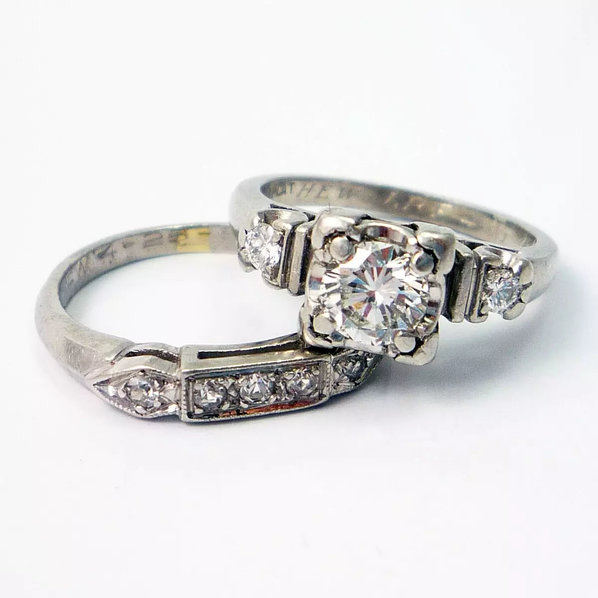 디자이너 결혼 반지 (66 장의 사진) : 돌없는 웨딩 쌍 모델 및 세계 브랜드에서 돌없는 디자인 3174_32