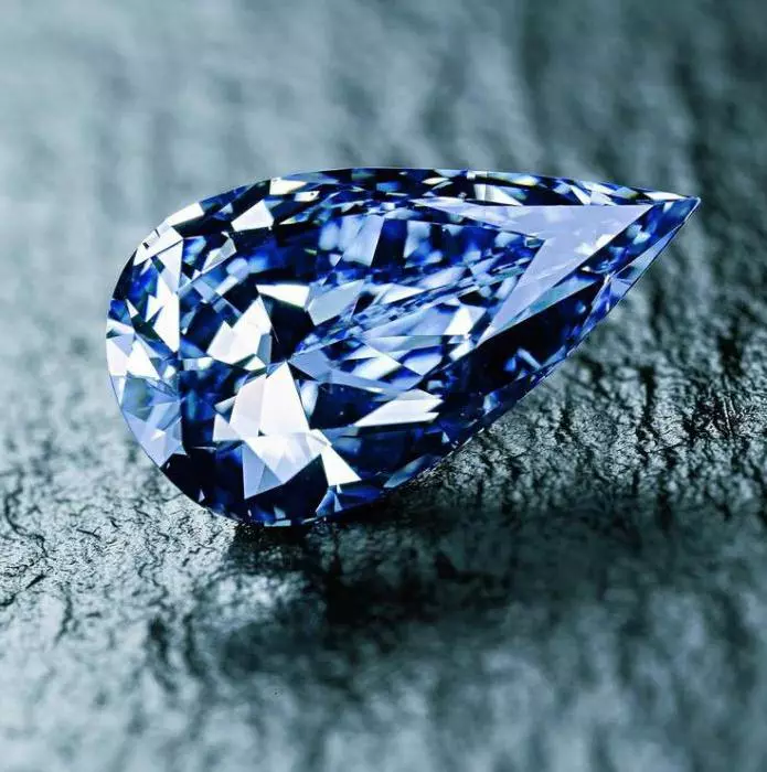 Blue Stones (32 รูป): ชื่อและคำอธิบายของหินที่มีค่ากึ่งมีค่าและหลากหลายสีน้ำเงินเข้มและสีฟ้าอ่อน 3199_8
