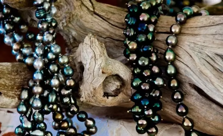 Perles negres (27 fotos): propietats màgiques i terapèutiques de la pedra. Quant costa i que encaixa? On són extraient les perles fosques? 3200_12