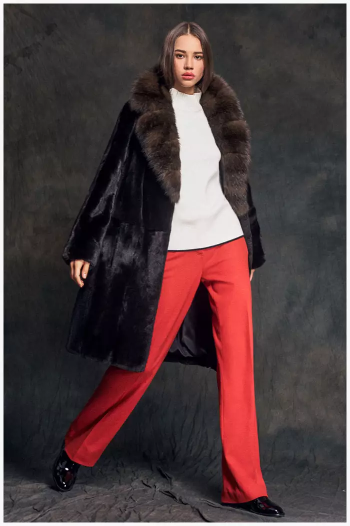 Catherine's Fur Coats (32 Photos): Pangkalahatang-ideya ng mga modelo na gawa sa balahibo at mga review tungkol sa kalidad 321_13