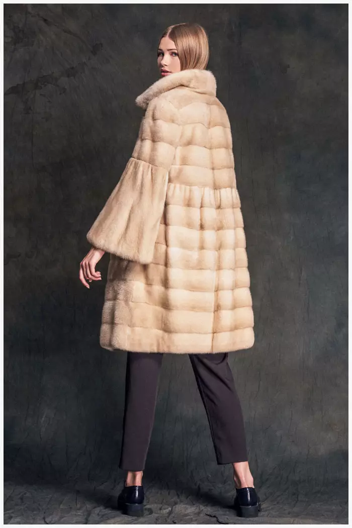 Catherine's Fur Coats (32 Photos): Pangkalahatang-ideya ng mga modelo na gawa sa balahibo at mga review tungkol sa kalidad 321_17
